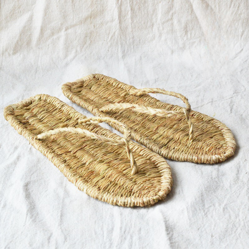 Straw Sandals for Men and Wome - مراجعة Women'S Shoes Hands Free وسعره