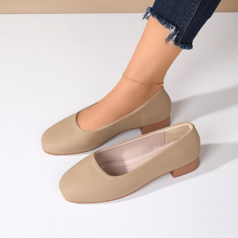 Soft Leather Round Toe Slip-On - مراجعة Women Shoes Casual وسعره